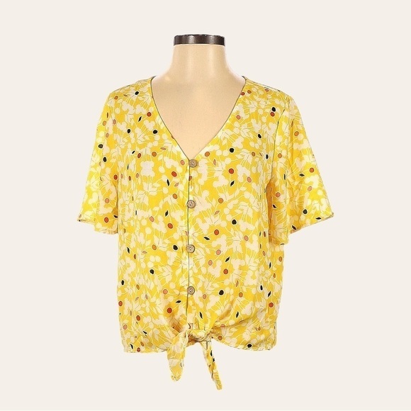 ๐บ W5 Yellow Floral Boho Tie Front Summer Button Down Blouse Size S - Picture 1 of 9